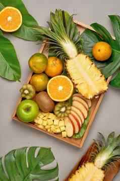 健康的吃节食新鲜的柑橘类水果
