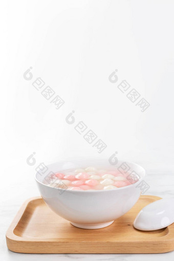 唐元汤圆美味的红色的白色大米饺子球小碗亚洲传统的节日食物中国人冬天<strong>冬至</strong>节日关闭
