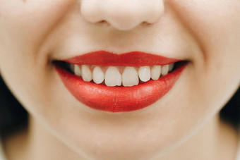 微笑牙齿美白过程有吸引力的女人微笑美丽的健康的微笑审<strong>美牙</strong>科专业牙科清洁女病人的美丽的假牙