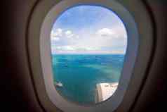 美丽的视图窗口飞机海船只无忧无虑的视图汽门着陆飞机