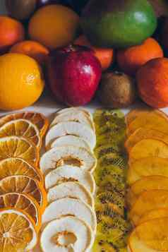 干自制的健康的新鲜的脱水片水果水果芯片自然生素食主义者有机零食健康的食物概念