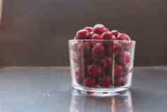 食物照片冻樱桃樱桃玻璃玻璃餐具黑色的背景的地方文本吃Copyspace