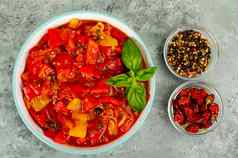 蔬菜菜红烧甜蜜的辣椒西红柿地层素食者菜单工作室照片