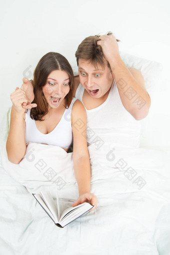 怀孕了女人丈夫阅读书