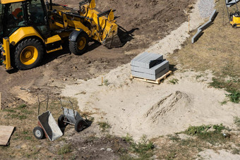 挖掘机土方建设网站onstruction机械挖掘塔起重机提升混凝土桶倒混凝土模板