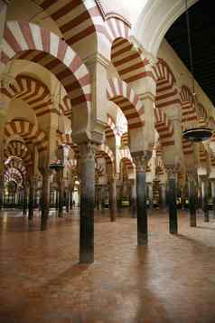 科尔多瓦的清真寺内部