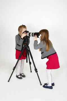 年轻的摄影师数字相机
