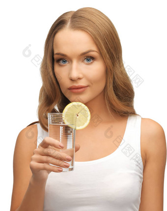 女人<strong>柠檬片</strong>玻璃水