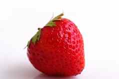 健康的红色的草莓水果切片孤立的白色后台