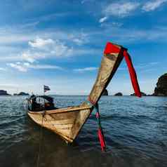 长尾巴船海滩泰国