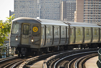 纽约城市<strong>地铁</strong>火车布赖顿海滩