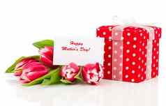 美丽的郁金香红色的带圆点的礼物盒子快乐母亲一天