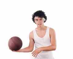 少年玩篮球