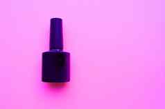 瓶指甲波兰的霓虹灯光粉红色的背景的地方促销测试布局美博客