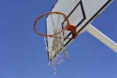 户外篮球希望蓝色的天空街篮球