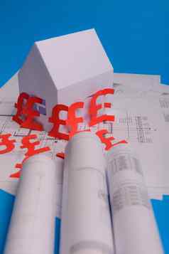 白色家庭纸房子英国英镑钱象征房子项目计划蓝图薄荷背景纸简约简单的概念风格垂直取向视图复制空间