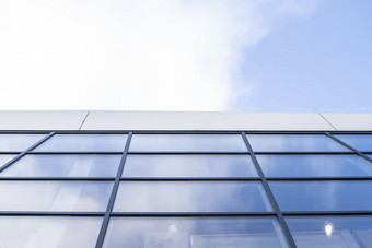 反射天空窗户建筑的角度来看低估角视图现代玻璃建筑摩天大<strong>楼</strong>蓝色的天空窗户业务逻辑层办公室<strong>企业</strong>建筑