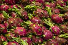 龙水果很多龙水果背景龙水果火龙果热带异国情调的水果健康的维生素食物概念