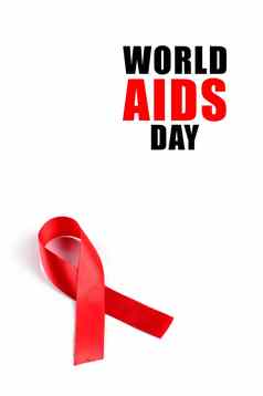 艾滋病意识红色的丝带白色背景