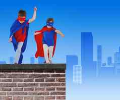 复合图像戴面具的孩子们走假装超级英雄