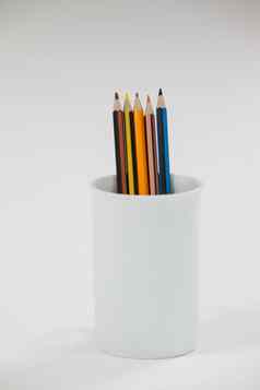 彩色的铅笔杯