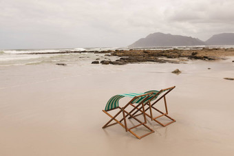 太阳懒人椅子海滩