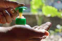 handwash洗手液瓶洗手清洁手健康卫生健康护理医疗身体护理消毒健康的生活方式孤立的背景