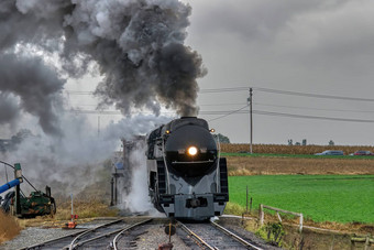 诺福克西方蒸汽机车运费火车吹烟蒸汽旅行农村
