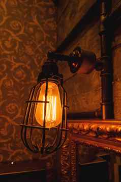 古董光灯泡热切的注视灯丝成形灯笼