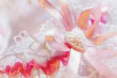 珍珠心玫瑰花花边织物婚礼刺绣衣服细节