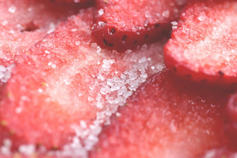 切片草莓糖填充背景红色的健康的美味的草莓的糖纹理新鲜的维生素浆果背景