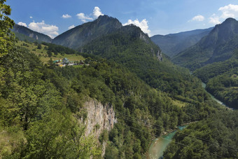 美丽的视图谷山黑山共和国