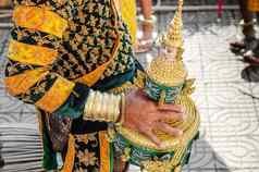 传统的lakhon科尔面具跳舞服装斯维其他柬埔寨