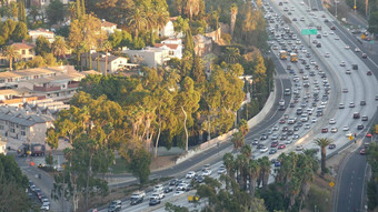 忙冲小时城际高速公路大都市这些洛杉矶加州美国城市交通小时路阳光空中视图汽车多个车道车道高速公路<strong>汽车城</strong>市