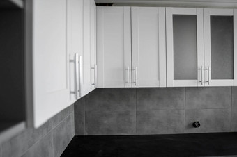 自定义厨房橱柜安装白色家具外墙中密度纤维板灰色的<strong>模块</strong>化厨房刨花板材料阶段安装框架家具方面中密度纤维板配置文件