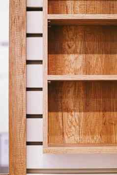 空木架子上环保室内设计可持续发展的家具材料