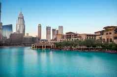1月迪拜阿联酋美丽的视图露天市场巴哈尔迪拜购物中心酒店建筑捕获休闲大道区域迪拜塔公园迪拜阿联酋