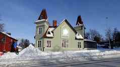基律纳瑞典2月历史别墅街道雪中心基律纳冬天