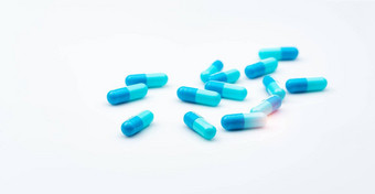 蓝色的抗生素胶囊药片传播白色背景抗生素药物电阻制药行业<strong>医疗</strong>保健医学概念健康预算概念胶囊制造业行业