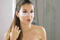 女人美脸面具眼睛美丽的女自然化妆织物补丁新鲜的面部皮肤