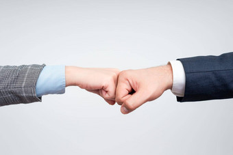 <strong>企业</strong>商人握手在室内人专业穿着手势在一起工作的同事<strong>合作</strong>伙伴标志交易协议合同