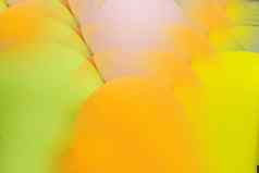 气球颜色分组绿色粉红色的黄色的橙色粉红色的