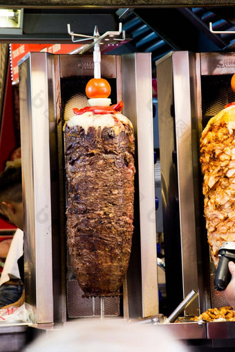 传统的土耳其Doner烤肉串烧烤
