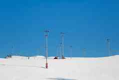 滑雪度假胜地雪坡小道人工照明塔