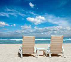 太阳海滩椅子海岸海洋