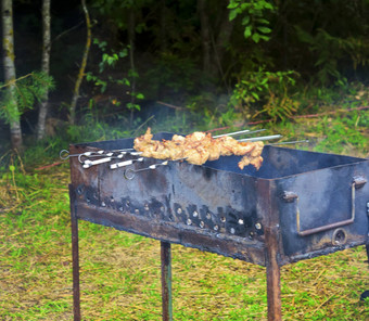 烹饪烤羊肉<strong>串烧</strong>烤