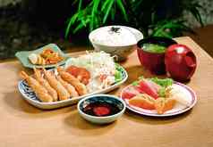 天妇罗集日本受欢迎的菜单