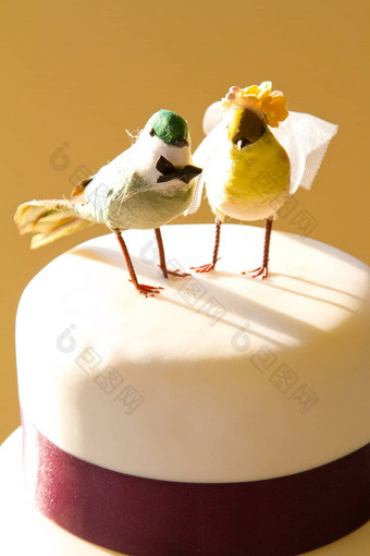 鸟婚礼蛋糕