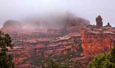 博因顿红色的岩石峡谷雨云塞多纳亚利桑那州