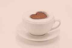 卡布奇诺咖啡杯形状心棕色（的）背景